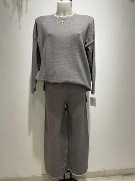 Conjunto Monica Gris